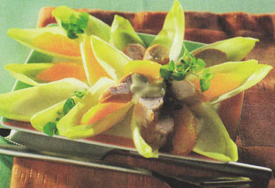 Салат из цикория, апельсинов и домашней птицы - блюдо 200 калорий - меню для похудения